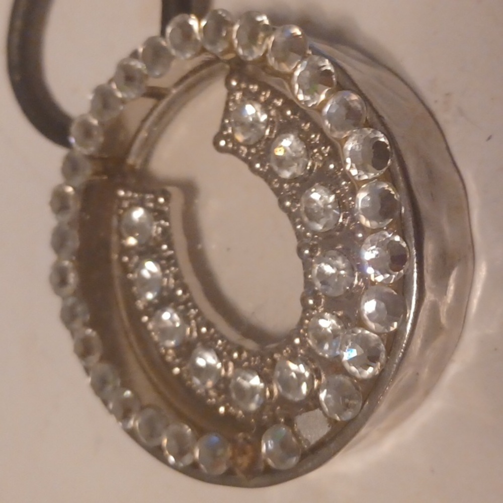 RARE FIND HORSESHOE NECKLACE ON LEATHER CORD, HALLMARK ON CORD, BY DA VINCI